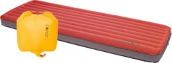 Exped Megamat Lite 12 -Exped 3430 MegaMat Lite 12 LXW ruby red 7640171993270 5472x2424